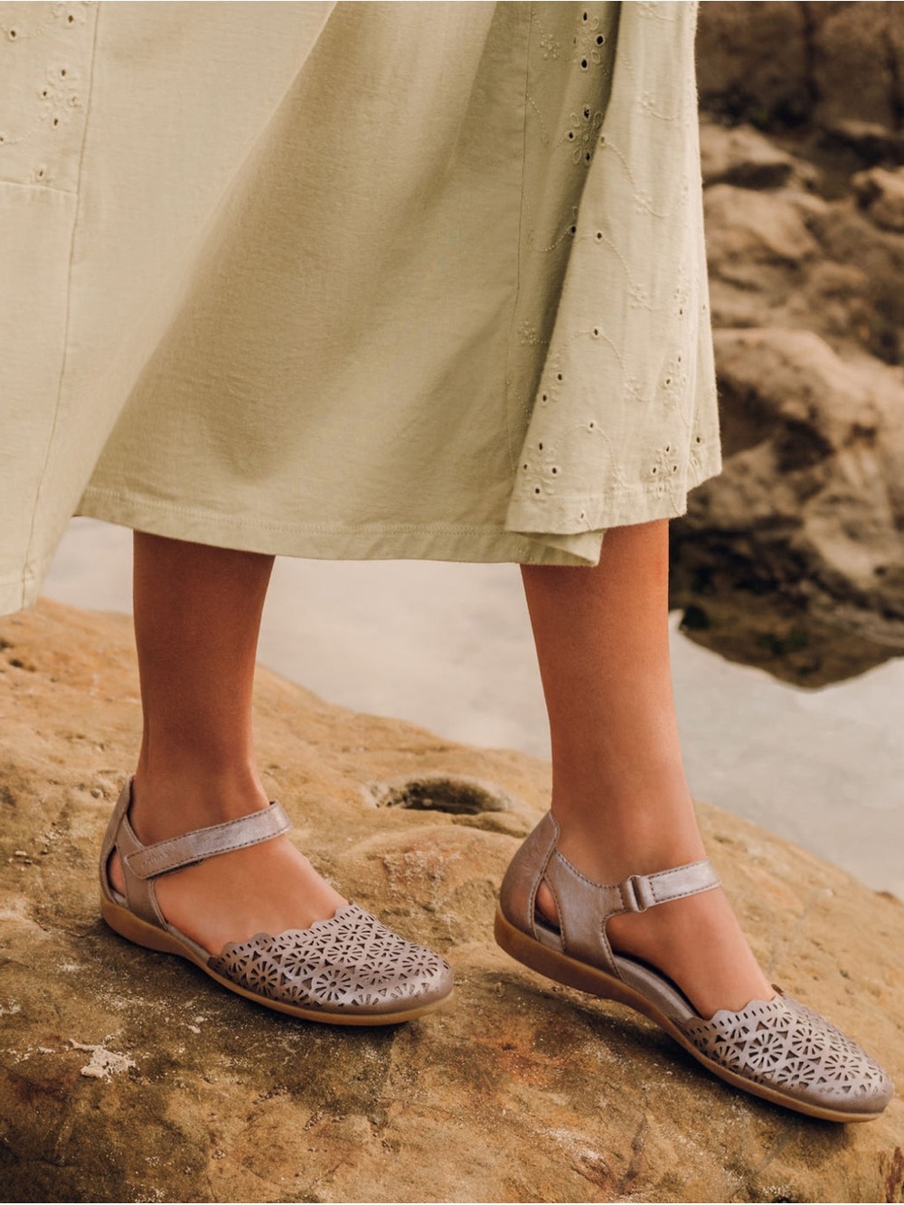 Earth‎ Origins Bronnie Leather Laser Cut Mary Jane Flats Tan Comfort Shoes  7